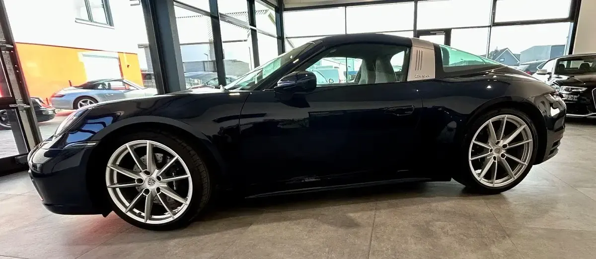 Gebraucht Porsche 992 450 PS (330 kW) 2021 Windsorblau Coupé