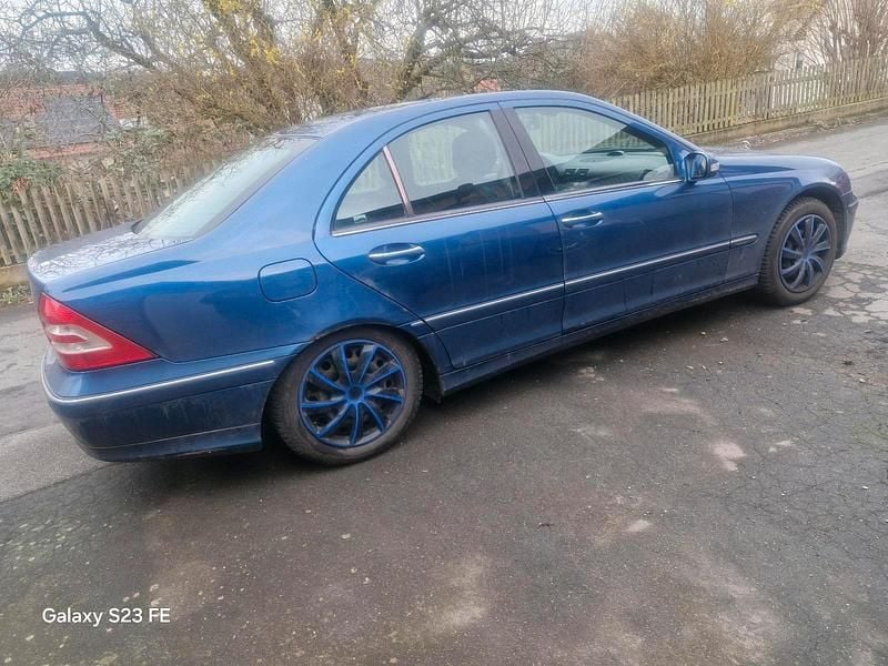 Gebraucht Mercedes C280 231 PS (169 kW) 2005 Blau Limousine