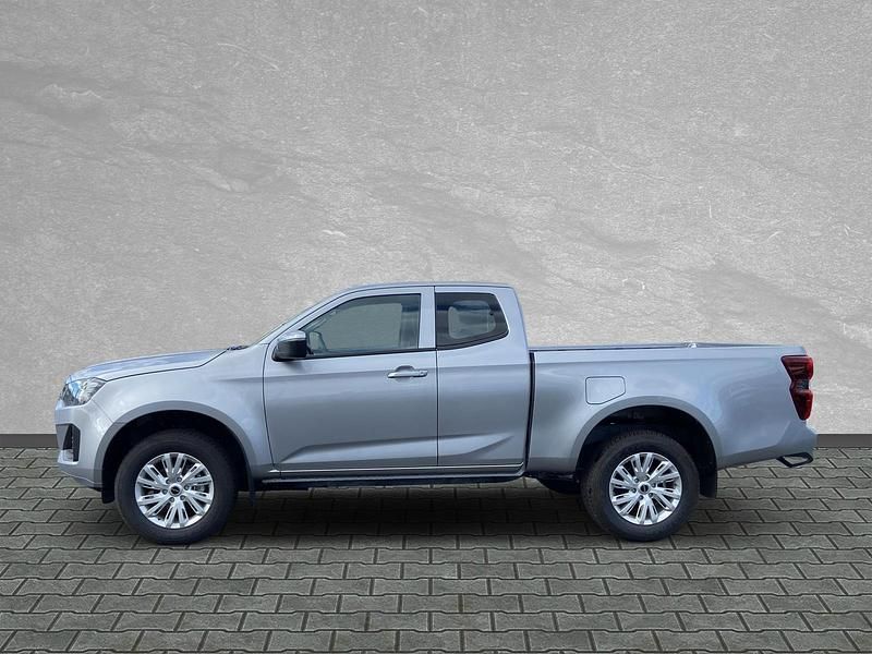 Neu Isuzu D-Max 163 PS (119 kW) 2025 Silber Pickup