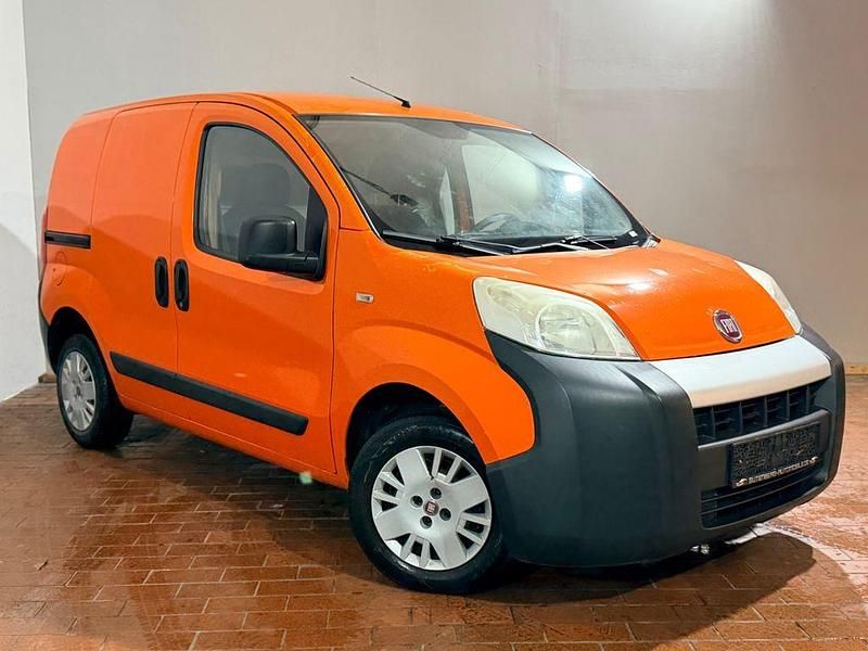 Gebraucht Fiat Fiorino 75 PS (55 kW) 2011 Orange Van / Kleinbus