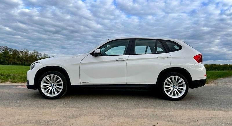 Weiß Gebraucht 2013 BMW X1 SUV | 9.750 € (Fairer Preis) - Bild 1/4