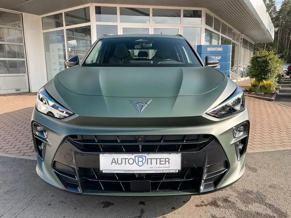 Neu Cupra Terramar 265 PS (194 kW) 2026 Grün SUV
