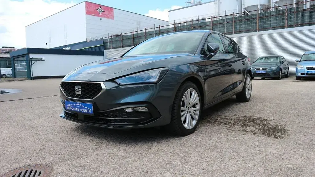 Occasion Seat Leon Style 150 ch (110 kW) 2024 Gris Berline
