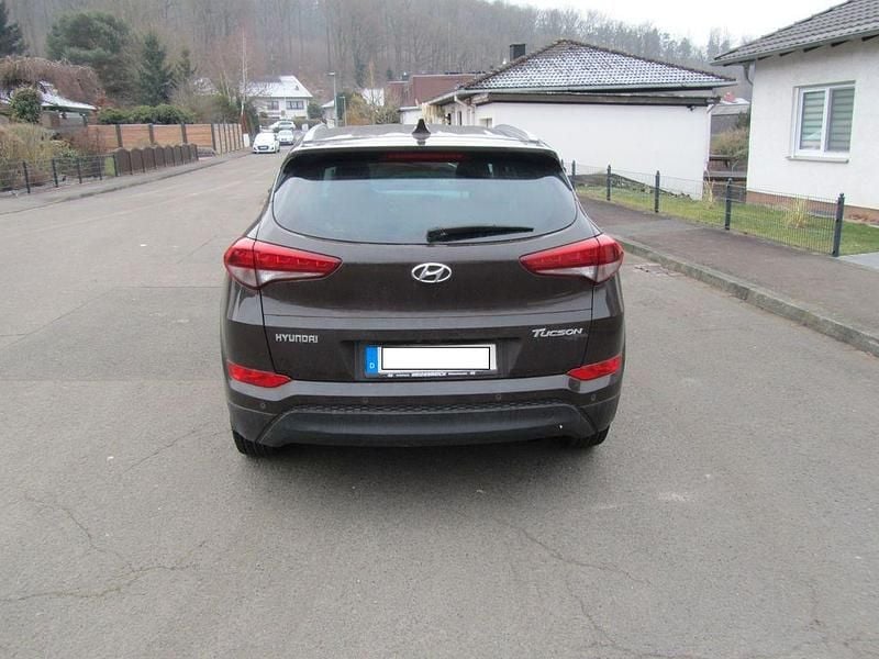 Gebraucht Hyundai Tucson Trend 132 PS (97 kW) 2017 Braun SUV