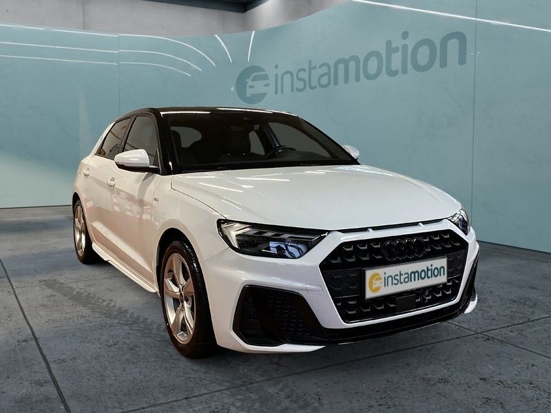Weiß Gebraucht 2023 Audi A1 Sportback S-Line Kleinwagen | 30.842 € - Bild 1/4