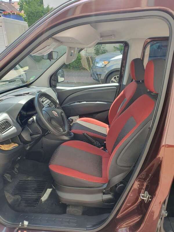 Braun Gebraucht 2013 Fiat Doblò Van / Kleinbus | 6.950 € (Etwas zu teuer) - Bild 1/4