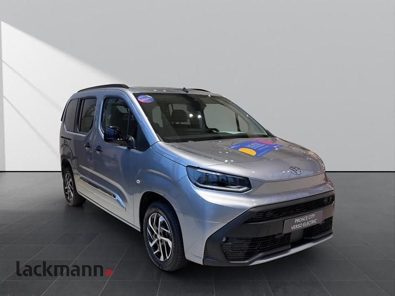 Neu Toyota Proace Verso City 100 kW (137 PS) 2026 Silber Kombi