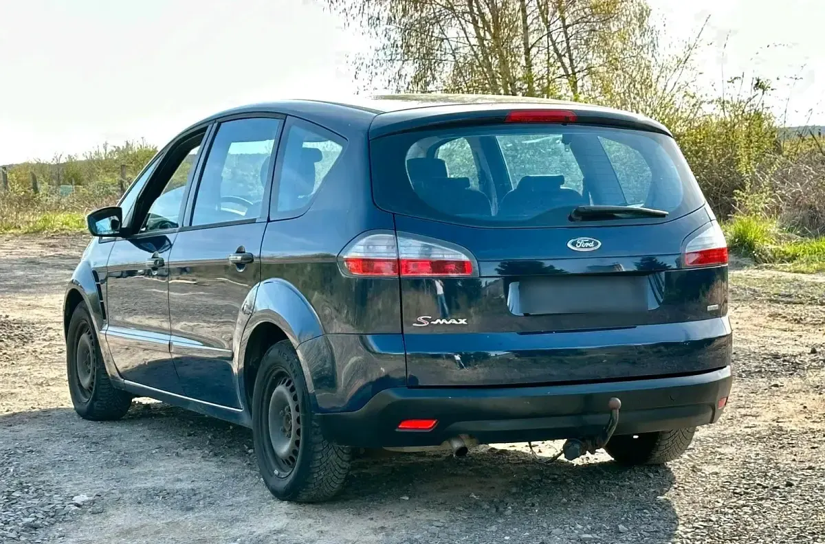 Używany Ford S-MAX S 145 KM (106 kW) 2009 Niebieski Minivan