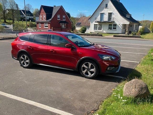 Usata Ford Focus Active 182 CV (133 kW) 2019 Rosso Station wagon