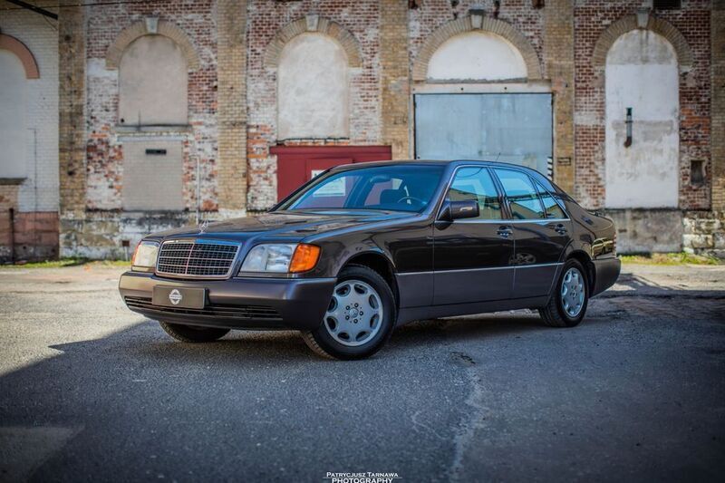 Andere außenfarben Gebraucht 1993 Mercedes 400 SE Limousine | 15.900 € - Bild 1/4