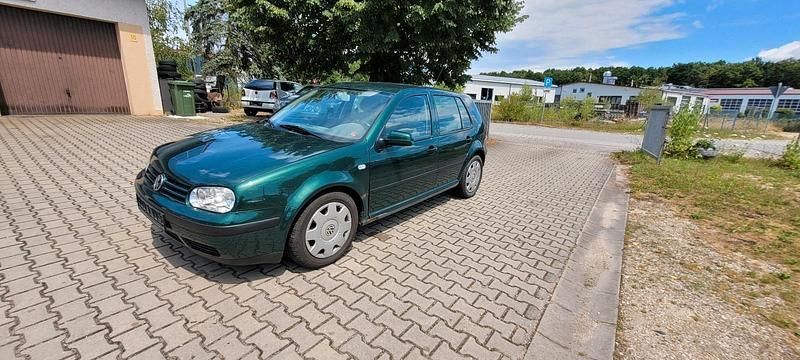 Grün Gebraucht 2000 VW Golf IV Limousine | 590 € (Superpreis) - Bild 1/4