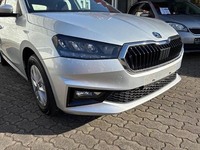 Gebraucht Skoda Fabia Selection 80 PS (58 kW) 2024 Silber Kleinwagen