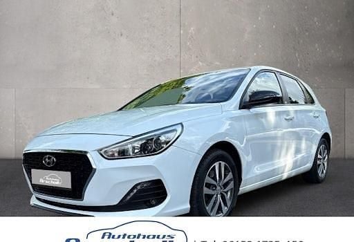 Gebraucht Hyundai i30 YES! 140 PS (102 kW) 2020 Weiß Limousine