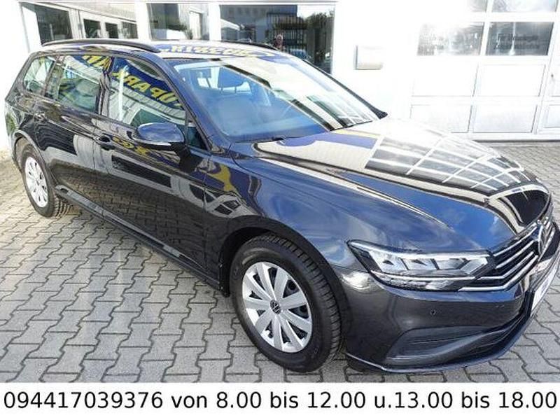 Gebraucht VW Passat 150 PS (110 kW) 2022 Grau Kombi