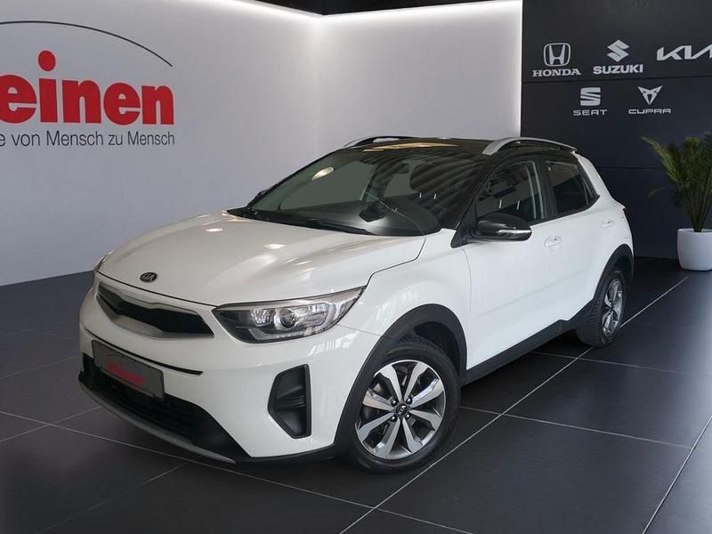 Weiß Gebraucht 2021 Kia Stonic Vision SUV | 13.999 € (Superpreis) - Bild 1/4