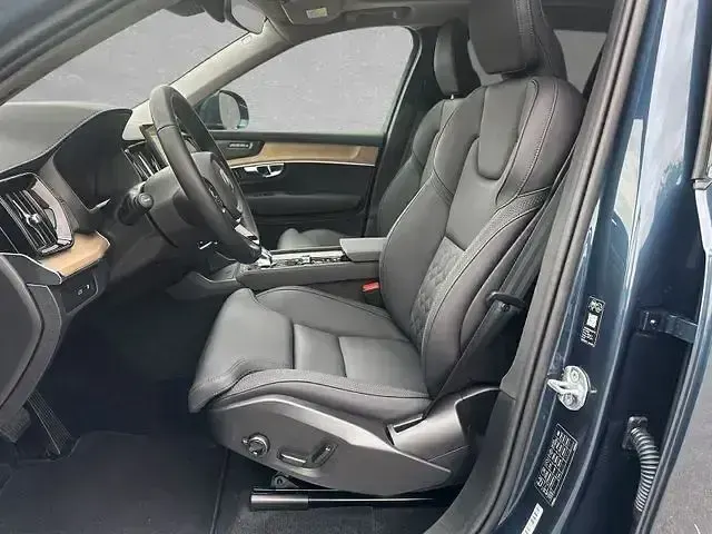 Gebraucht Volvo XC90 Plus 455 PS (334 kW) 2025 Denim blue SUV