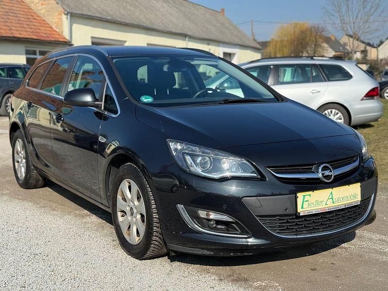 Gebraucht Opel Astra Exklusiv 136 PS (100 kW) 2015 Schwarz Kombi