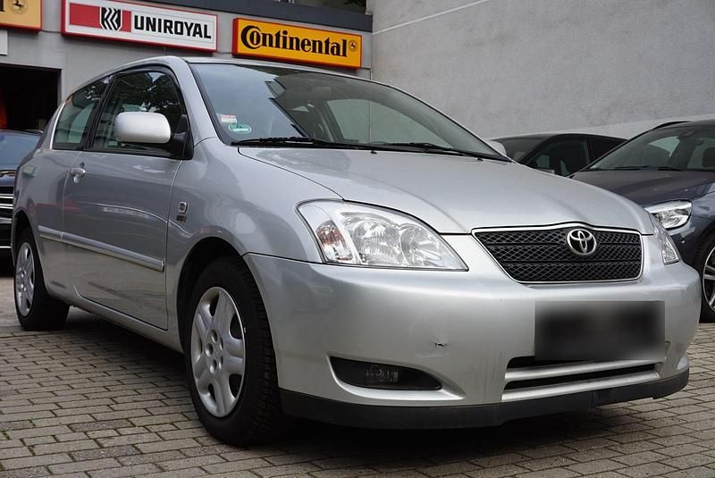 Gebraucht Toyota Corolla 97 PS (71 kW) 2004 Silber Kleinwagen