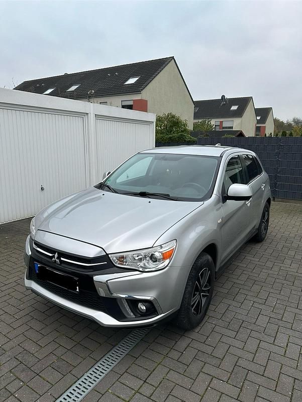 Silber Gebraucht 2017 Mitsubishi ASX Edition SUV | 12.000 € (Fairer Preis) - Bild 1/4