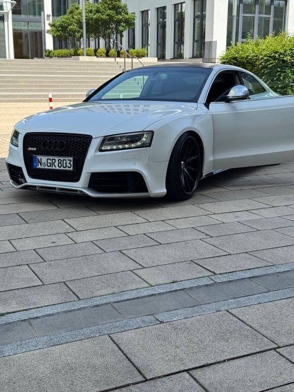 Weiß Gebraucht 2009 Audi S5 Ambiente Coupé | 14.900 € - Bild 1/4