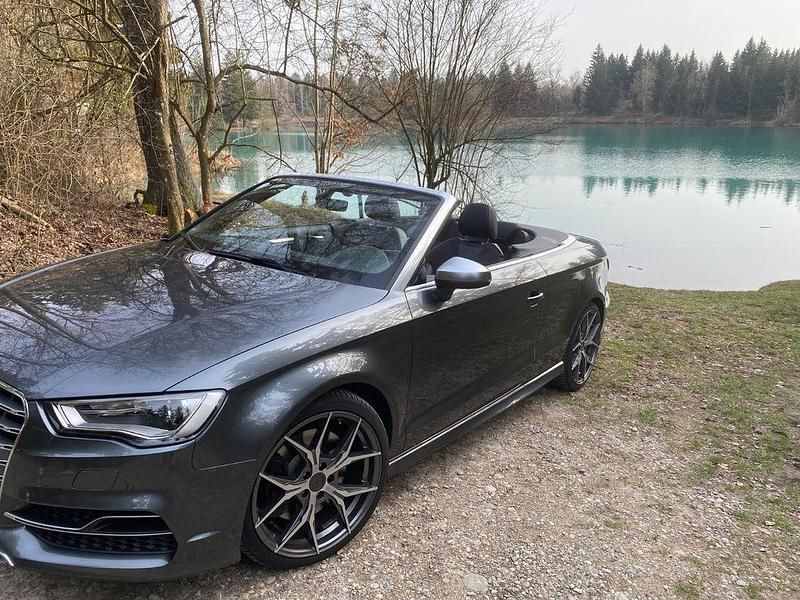 Gebraucht Audi Cabriolet Performance 300 PS (220 kW) 2016 Grau Cabrio