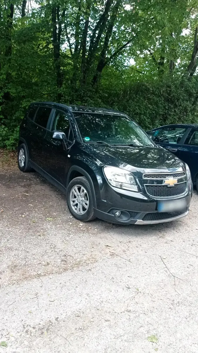 Gebraucht Chevrolet Orlando 163 PS (119 kW) 2013 Schwarz Van / Kleinbus