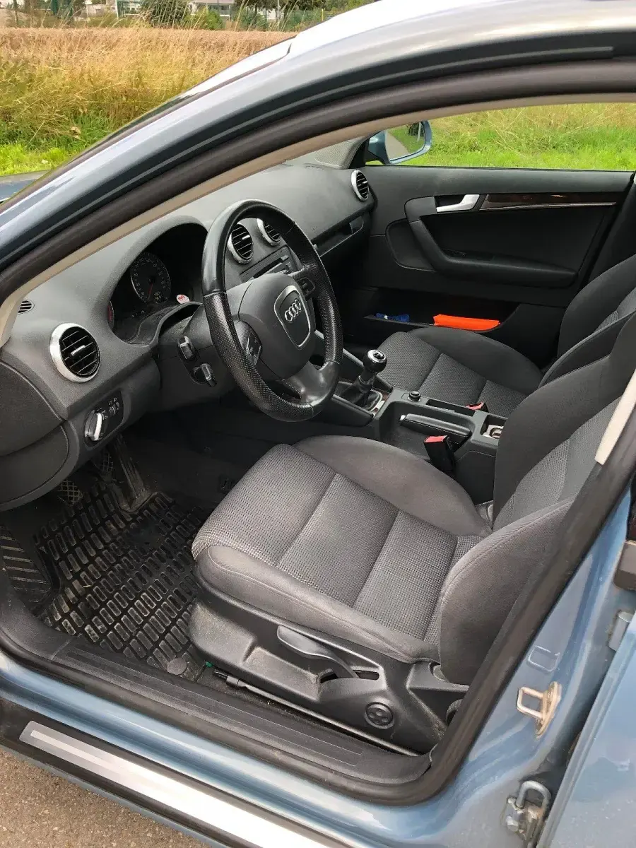 Gebraucht Audi A3 Ambition 140 PS (102 kW) 2011 Blau Kleinwagen