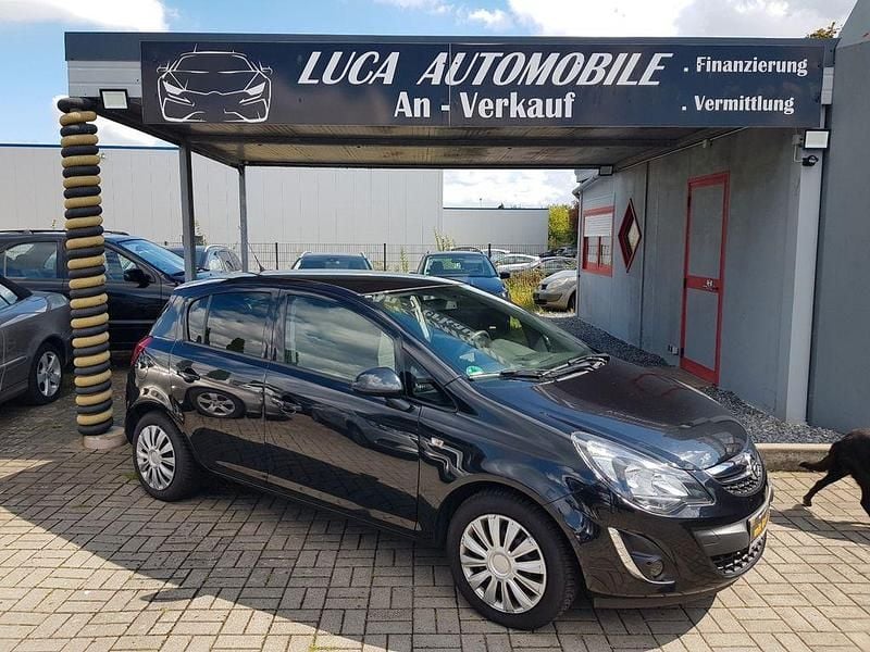 Schwarz Gebraucht 2014 Opel Corsa Energy Limousine | 7.999 € (Teuer) - Bild 1/4