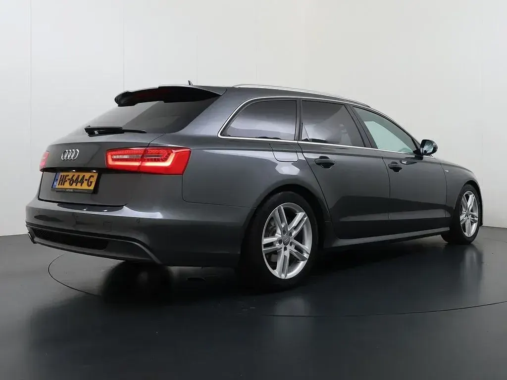 Gebraucht Audi A6 S-Line 177 PS (130 kW) 2012 Grau Kombi