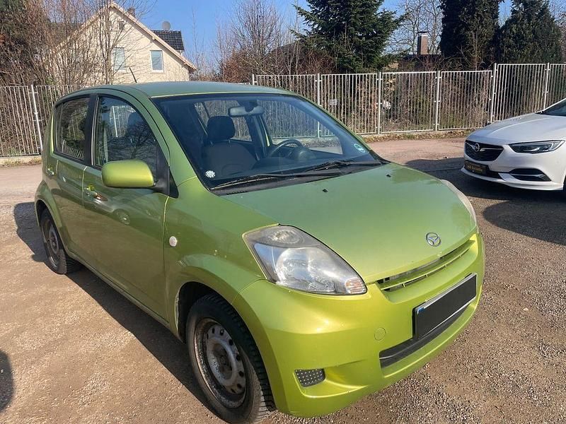 Gebraucht Daihatsu Sirion 91 PS (66 kW) 2007 Grün Kleinwagen