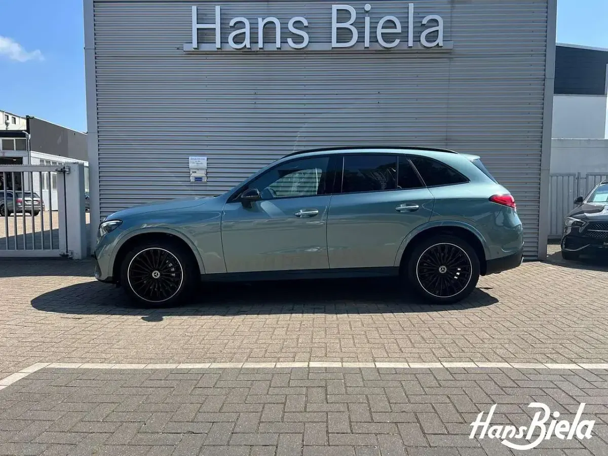 Gebraucht Mercedes GLC300 AMG 269 PS (197 kW) 2025 Silber SUV