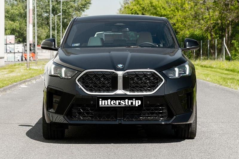 Gebraucht BMW X2 M Sport 163 PS (119 kW) 2025 Black sapphire metallic SUV