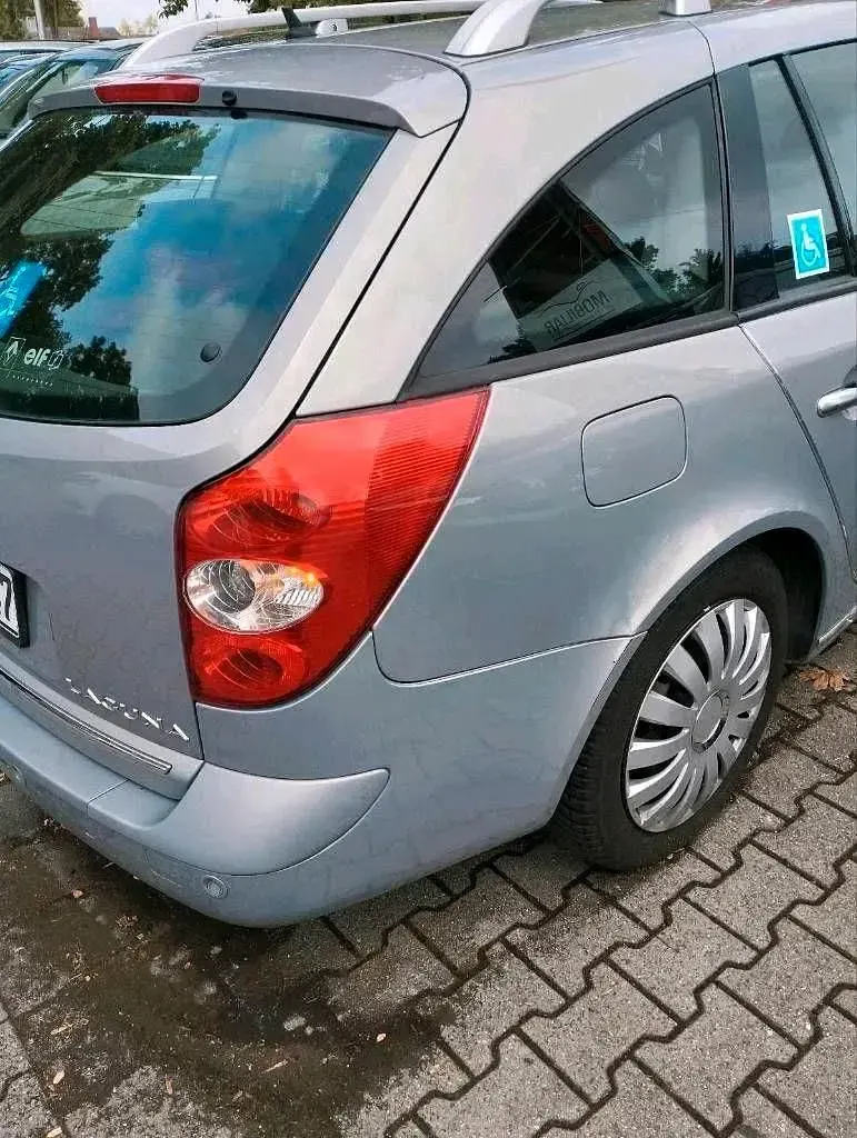 Gebraucht Renault Laguna II 135 PS (99 kW) 2006 Silber Kombi