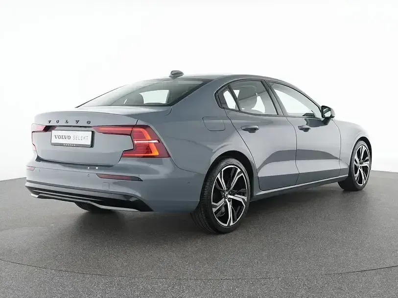 Gebraucht Volvo S60 Ultimate 250 PS (183 kW) 2024 Grau Limousine