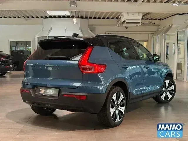 Używany Volvo EX40 Ultra 185 kW (252 KM) 2024 Niebieski SUV