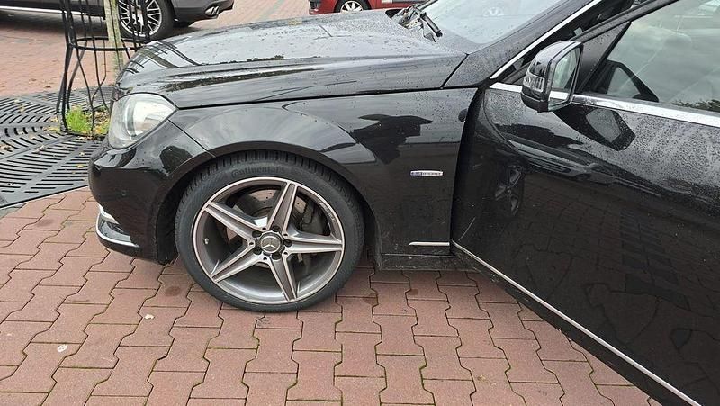 Gebraucht Mercedes C350 306 PS (225 kW) 2011 Schwarz Limousine