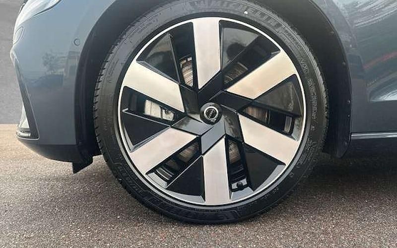 Gebraucht Volvo V60 Plus 350 PS (257 kW) 2025 Blau Kombi