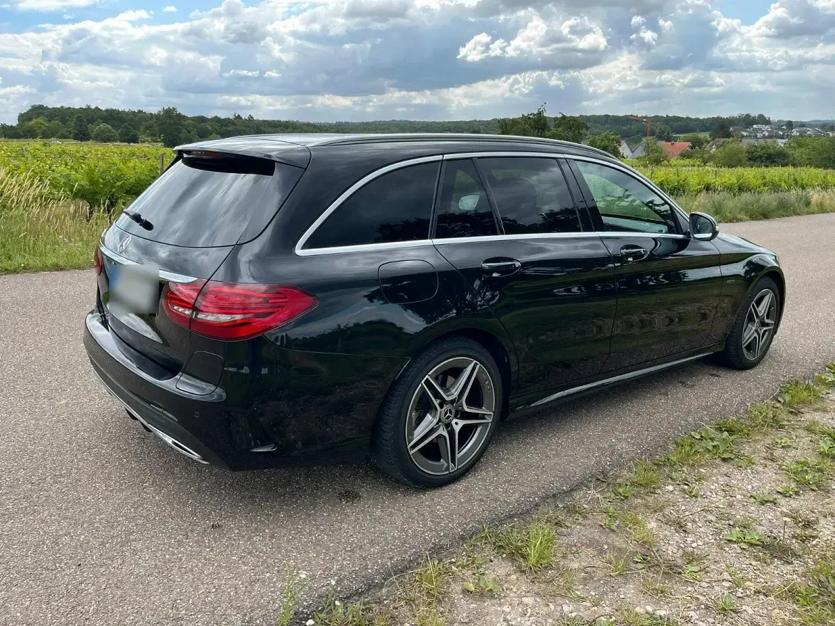 Gebraucht Mercedes C300e AMG line 306 PS (225 kW) 2020 Schwarz Kombi