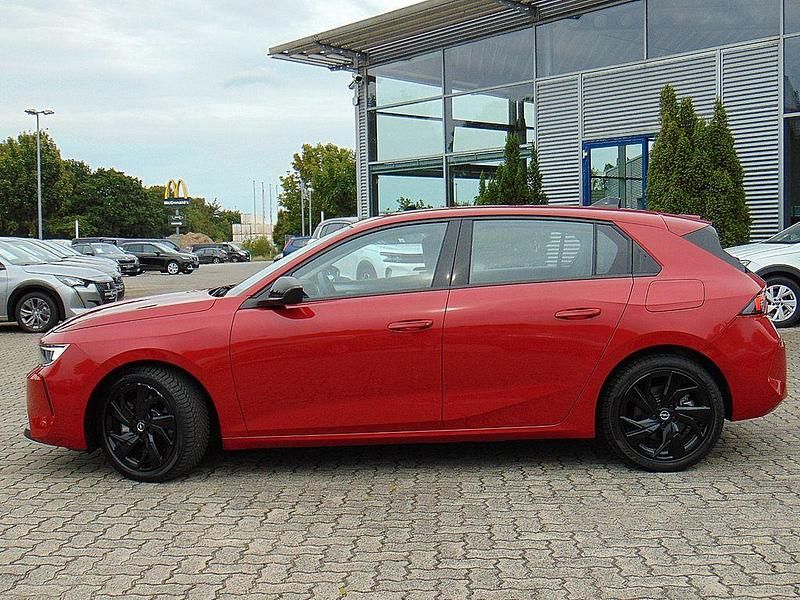 Gebraucht Opel Astra Edition 150 PS (110 kW) 2022 Rot Limousine