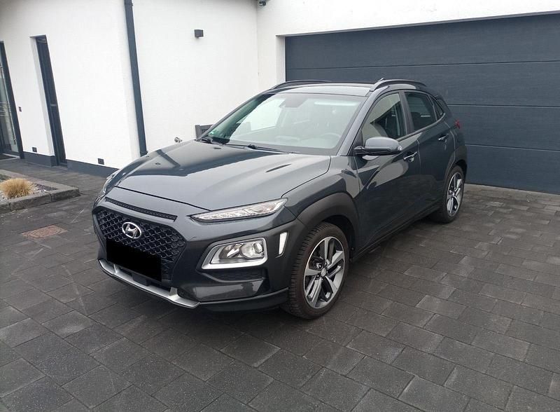 Gebraucht Hyundai Kona 116 PS (85 kW) 2019 Grau SUV