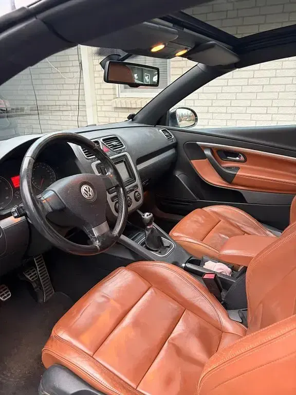 Usata VW Eos Individual 140 CV (102 kW) 2008 Nero Cabrio