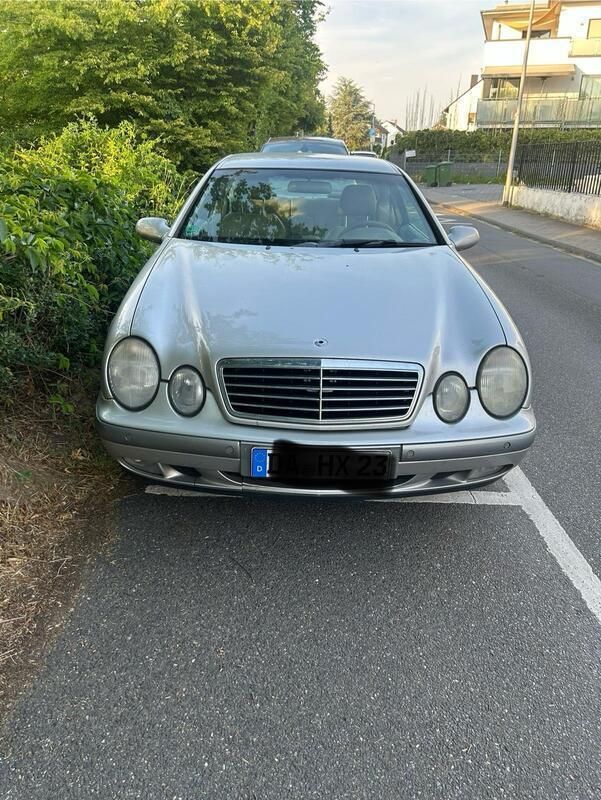 Silber Gebraucht 1998 Mercedes CLK320 Coupé | 2.950 € (Guter Preis) - Bild 1/4