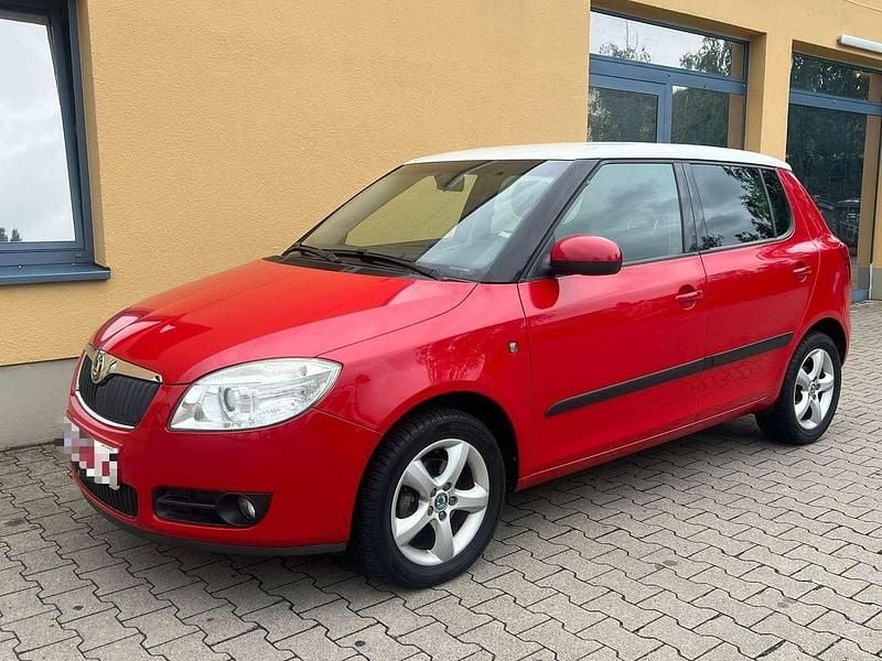 Rot Gebraucht 2008 Skoda Fabia Elegance Kleinwagen | 4.299 € (Fairer Preis) - Bild 1/4