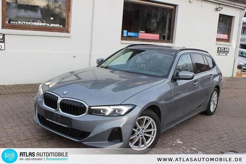 Gebraucht BMW 320 190 PS (139 kW) 2023 Skyscraper grau Kombi