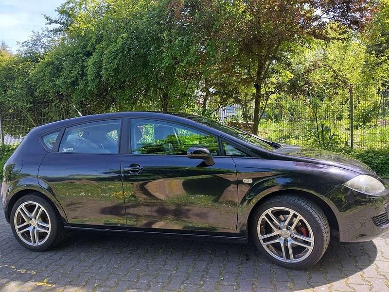 Second-hand Seat Leon 105 CP (77 kW) 2006 Hatchback