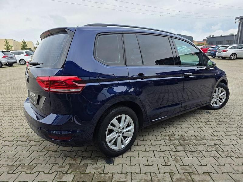 Gebraucht VW Touran 116 PS (85 kW) 2019 Blau Van / Kleinbus