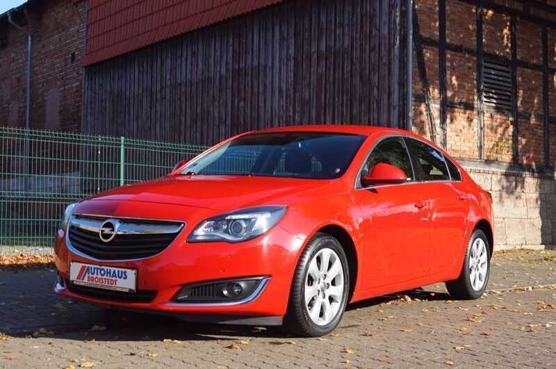 Rot Gebraucht 2016 Opel Insignia Innovation Limousine | 11.950 € (Fairer Preis) - Bild 1/4