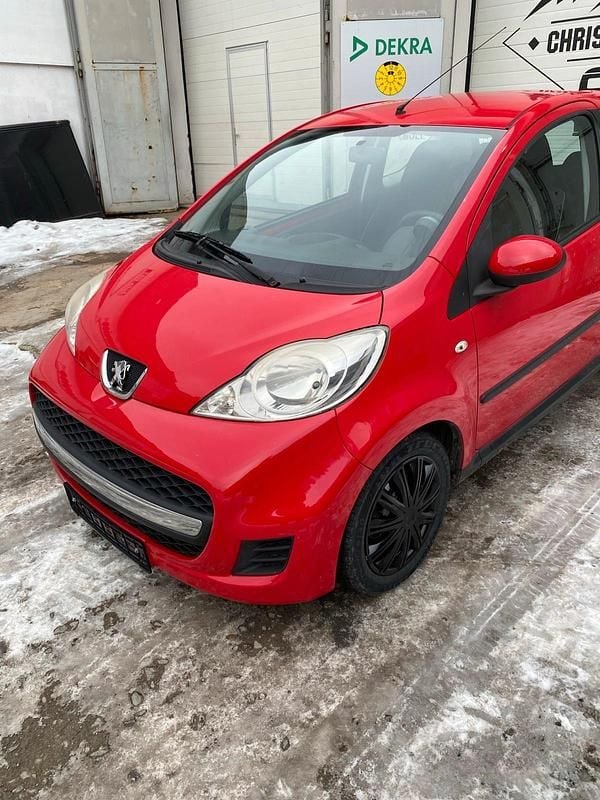 Gebraucht Peugeot 107 2010 Rot Kleinwagen