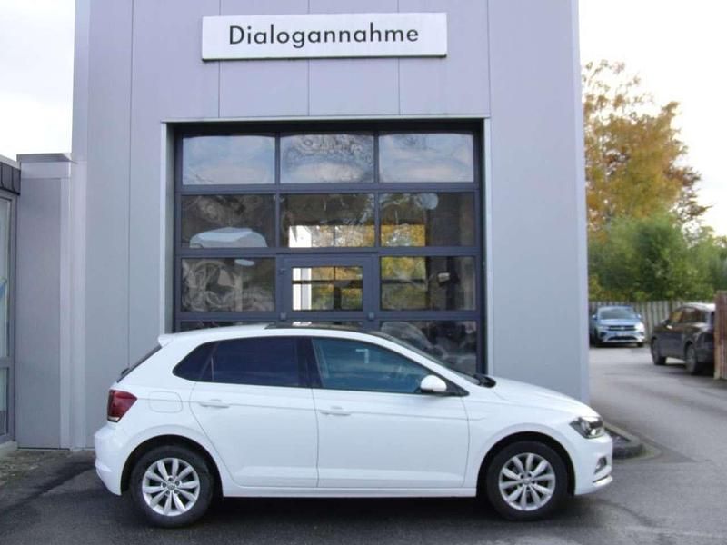 Pure white Gebraucht 2019 VW Polo Highline Kleinwagen | 15.930 € (Teuer) - Bild 1/4