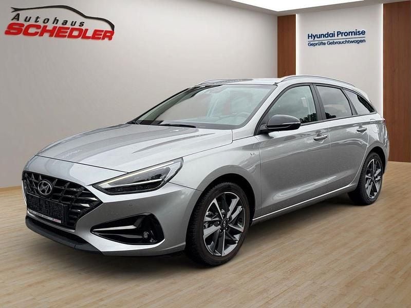 Silber Gebraucht 2022 Hyundai i30 Edition 30+ Kombi | 22.900 € (Etwas zu teuer) - Bild 1/4
